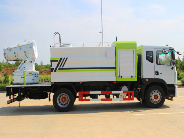 國六東風D9 10噸抑塵車