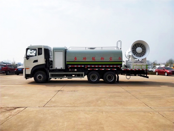東風天龍后八輪20噸噴霧車