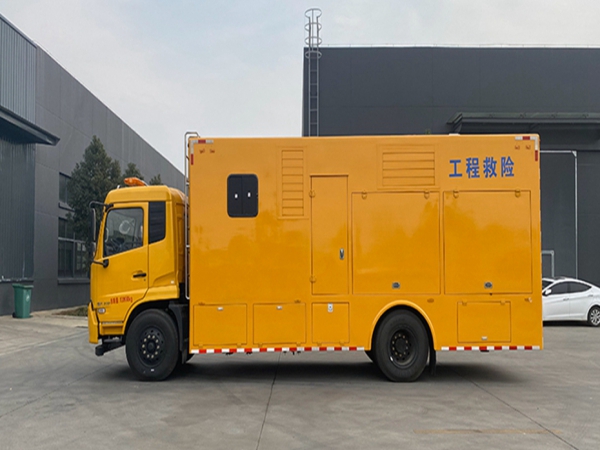 程力牌東風天錦3000方排水車（休息室）