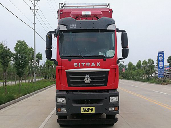 重汽燦德卡飲食保障車(chē)